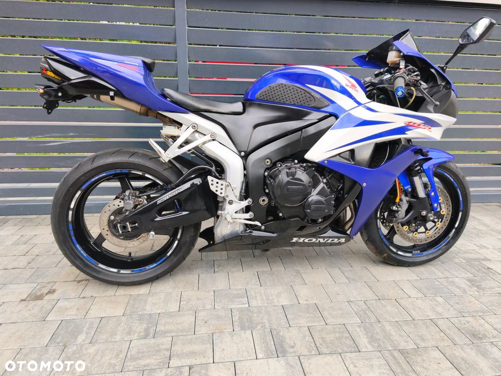 Honda CBR - 26