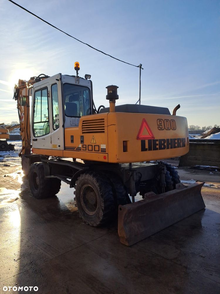 Liebherr A900B Litronic - 17