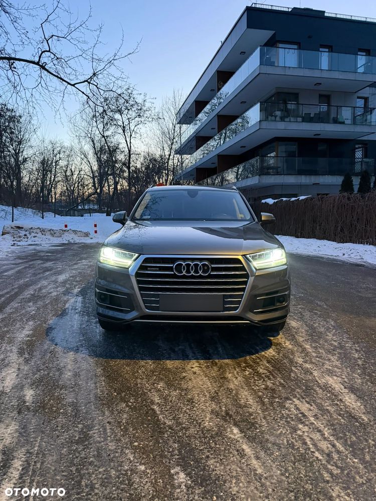 Audi Q7 - 3