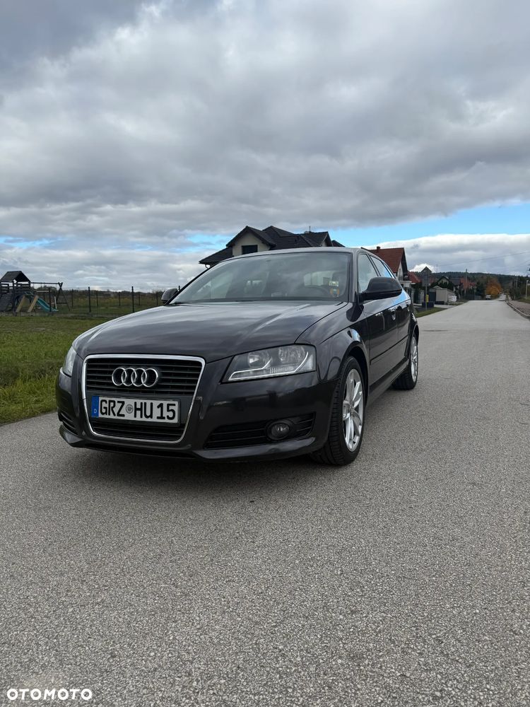 Audi A3 Sportback 1.6 TDI DPF Ambiente - 3