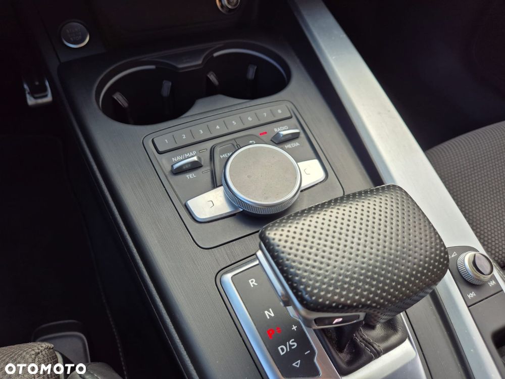 Audi A4 Avant 40 TFSI S tronic S line - 25