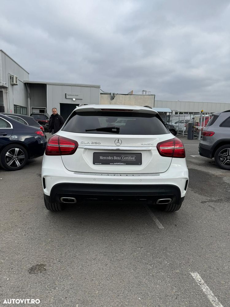 Mercedes-Benz GLA 250 4MATIC Aut. - 3