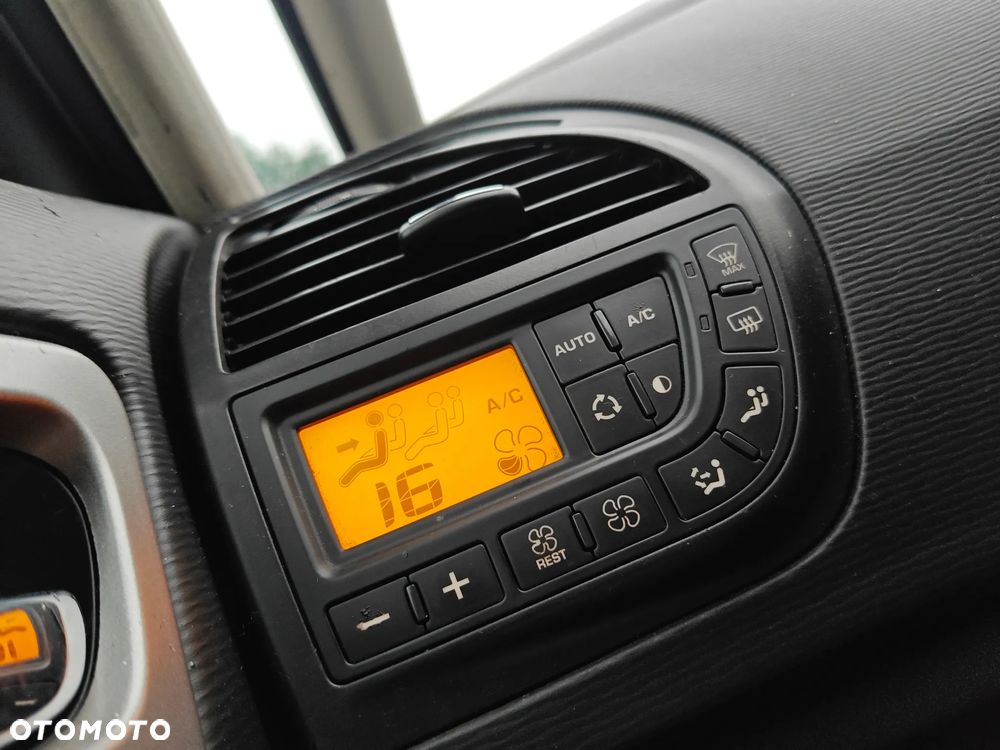 Citroën C4 Grand Picasso 1.6 HDi Equilibre Navi Pack - 19