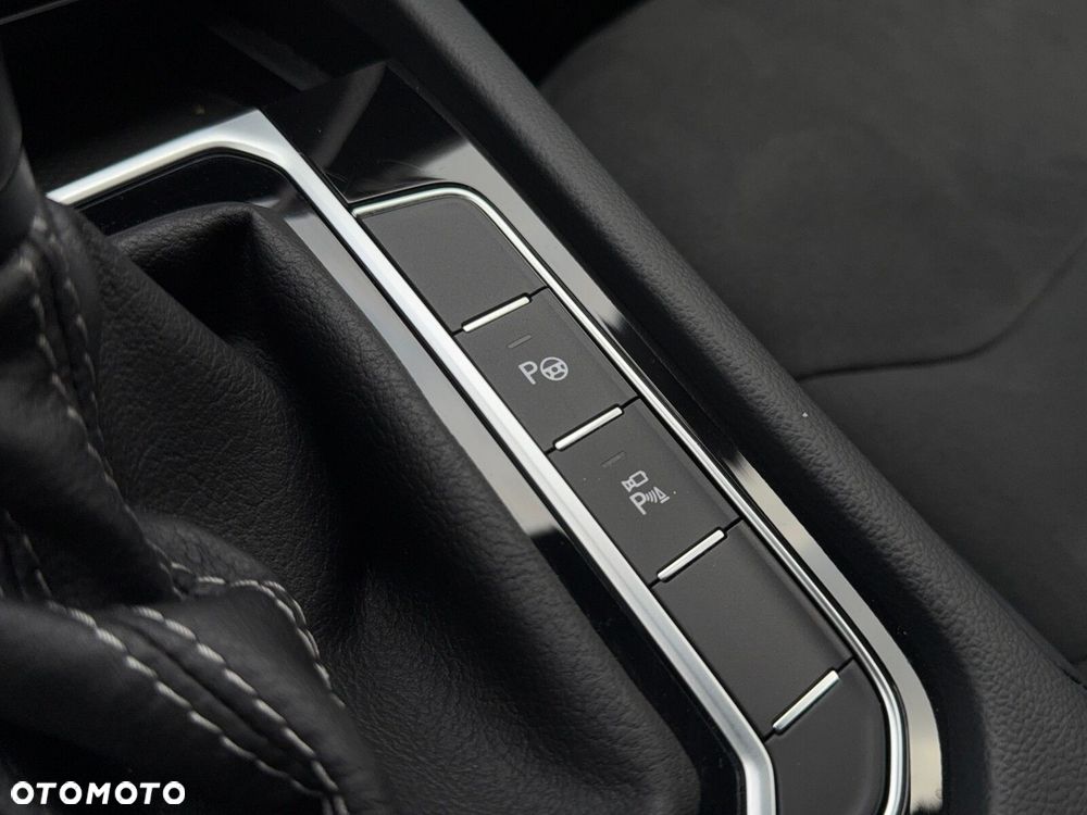Volkswagen Arteon 2.0 TSI R-Line DSG - 30