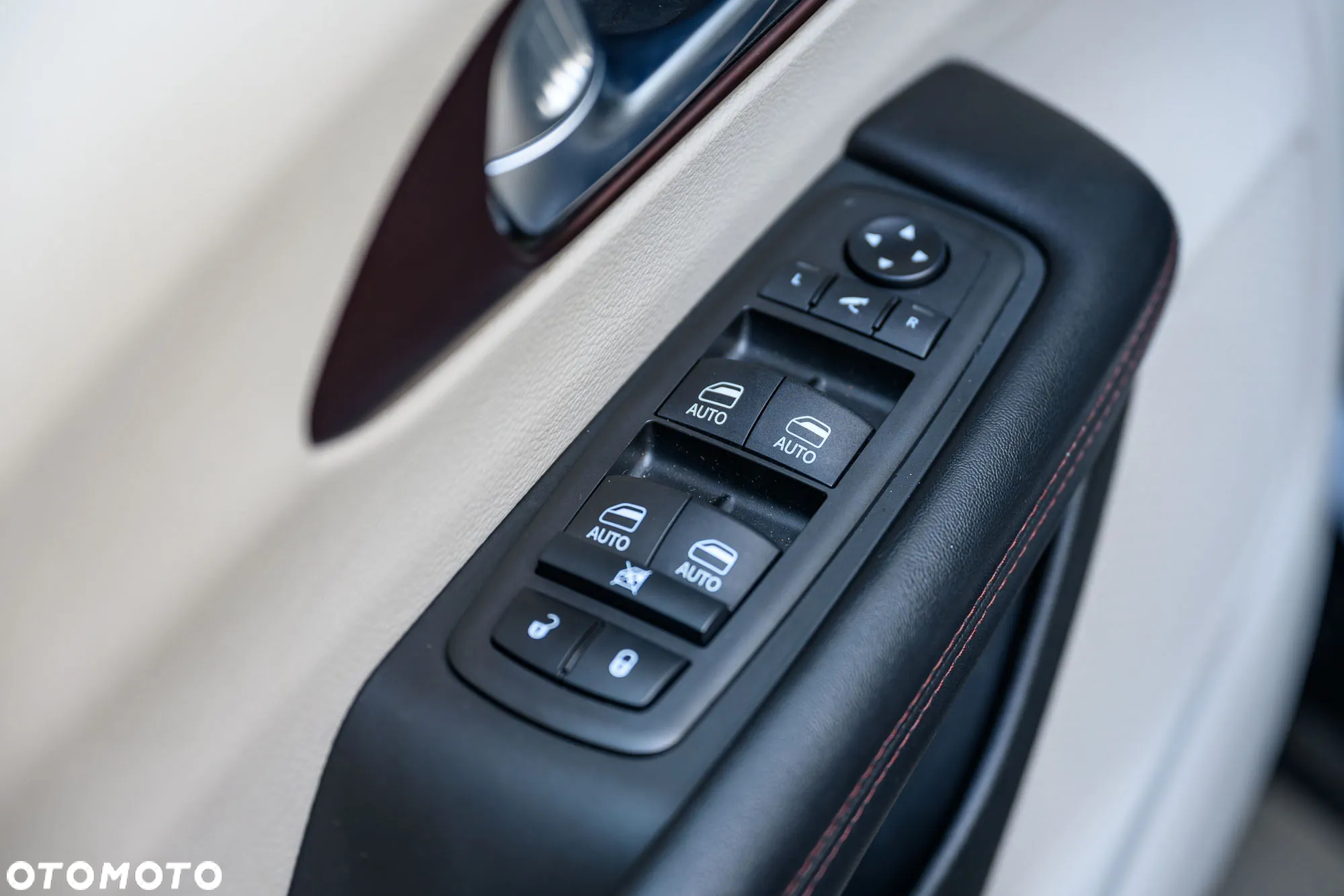 Chrysler Pacifica - 15