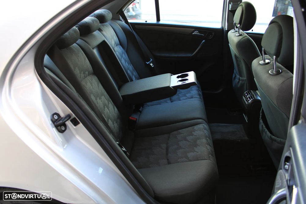 Mercedes-Benz C 220 CDi Avantgarde - 28