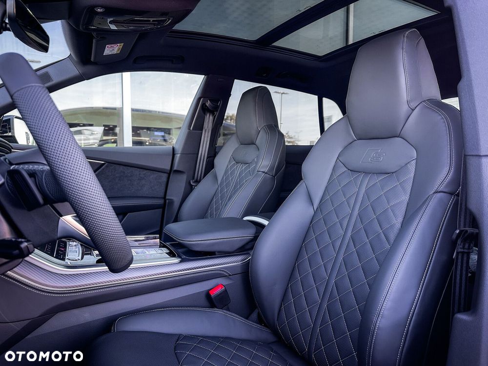 Audi Q8 - 24