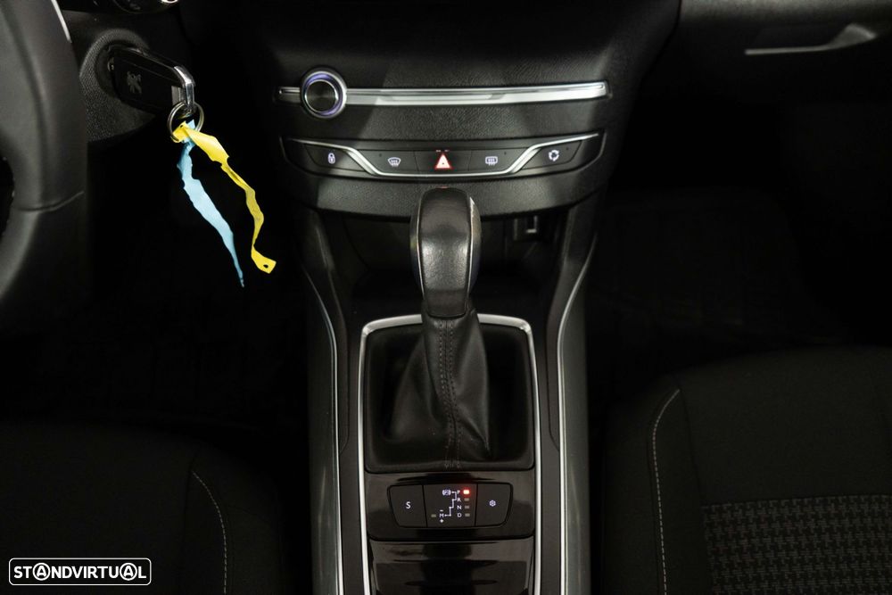 Peugeot 308 SW 1.5 BlueHDi Style EAT8 - 24