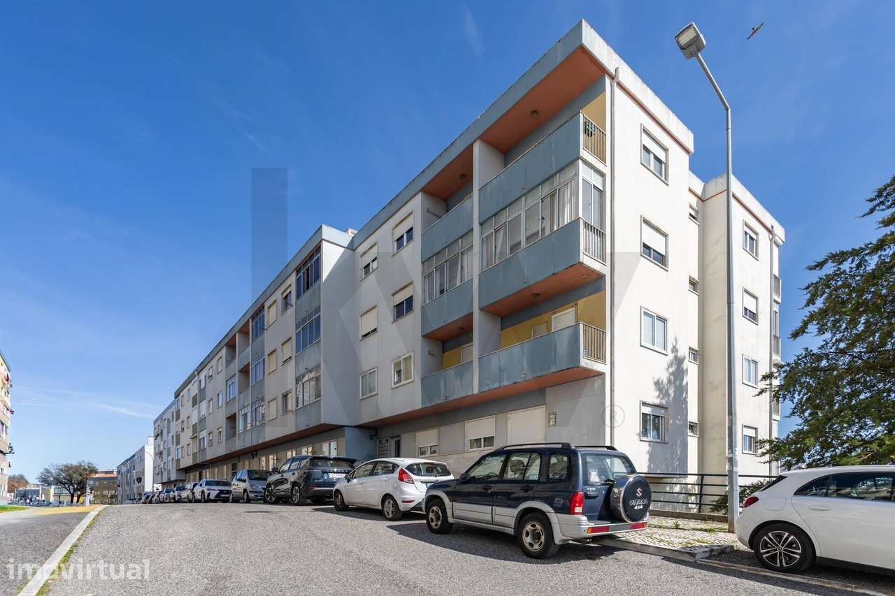 T3 com 3 Varandas, Arrecadação e 105m2 - Mina D' Água - Amadora - Grande imagem: 2/37