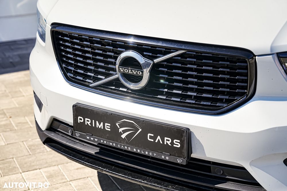 Volvo XC 40 D4 AWD Geartronic R-Design - 10