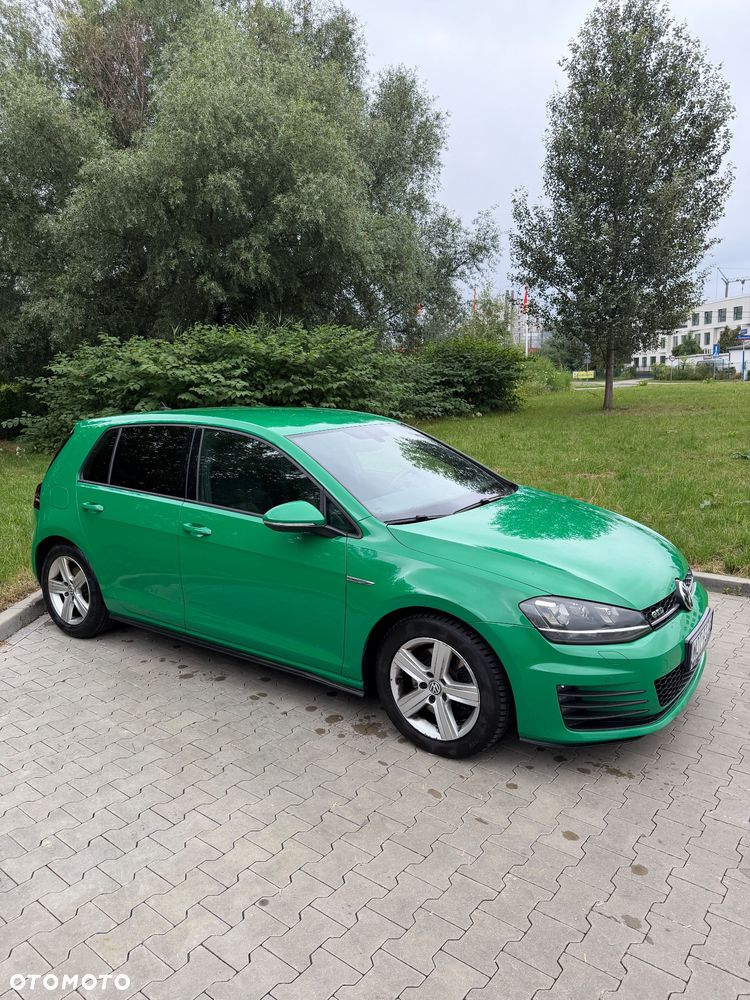 Volkswagen Golf 2.0 TDI BMT GTD - 4