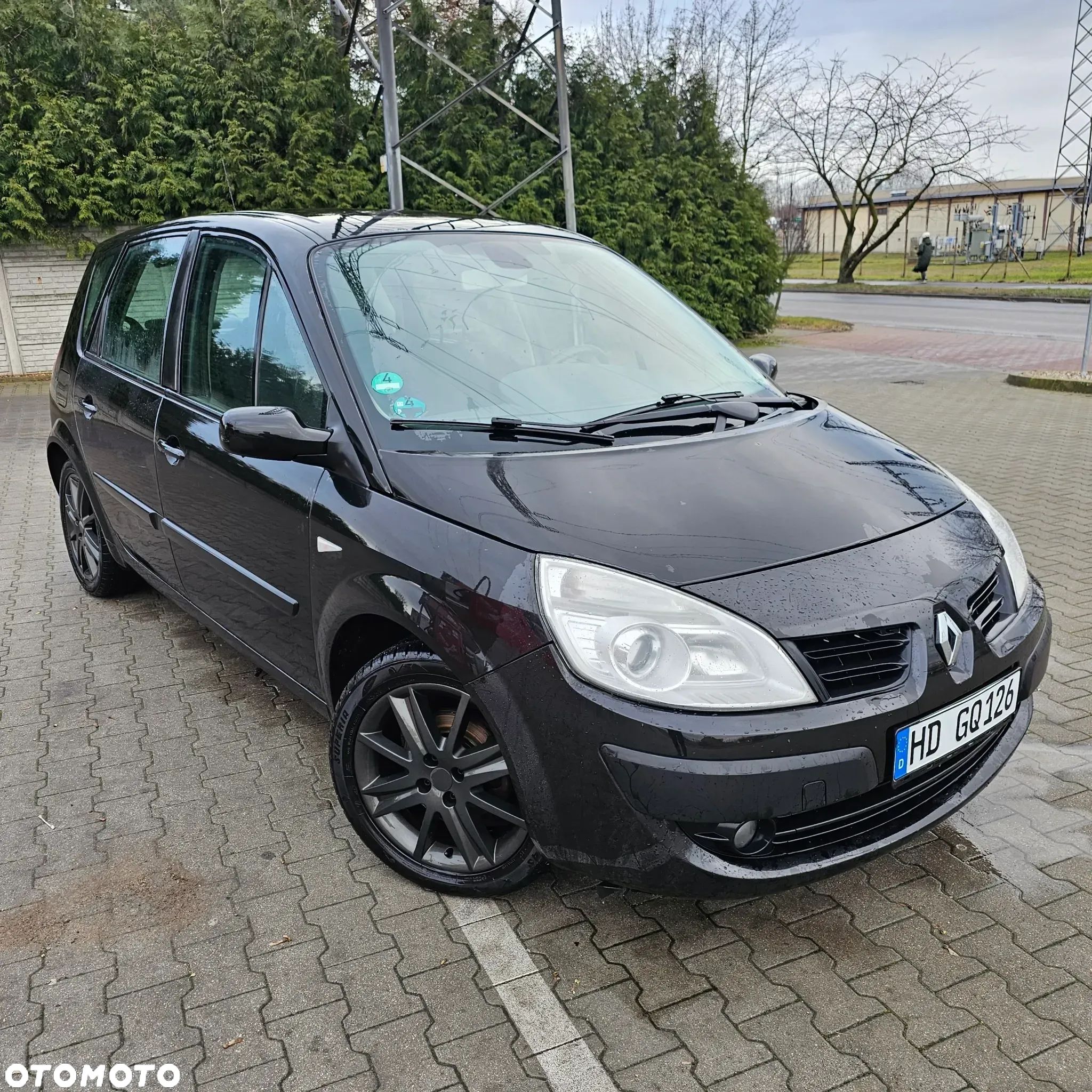 Renault Scenic 1.6 16V Confort Dynamique - 1