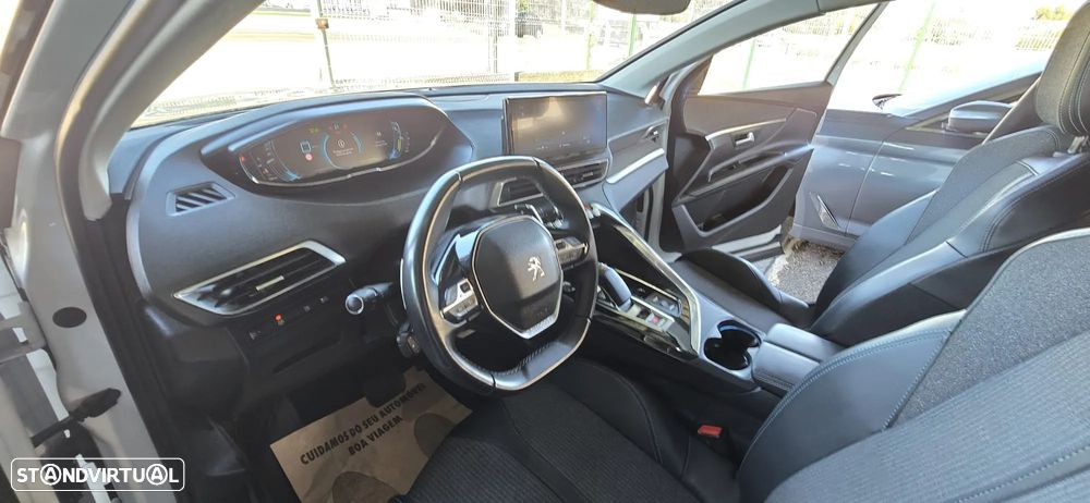 Peugeot 3008 Plug-In Hybrid 225 e-EAT8 Allure Pack - 17