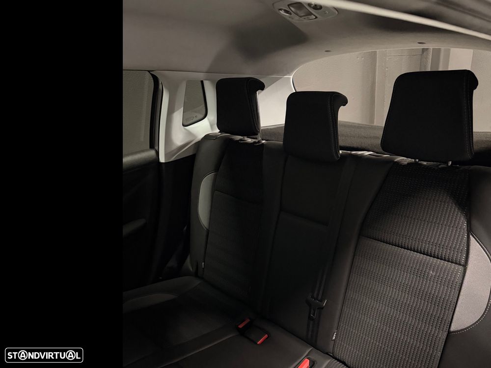 Peugeot 2008 1.2 VTi Allure - 11