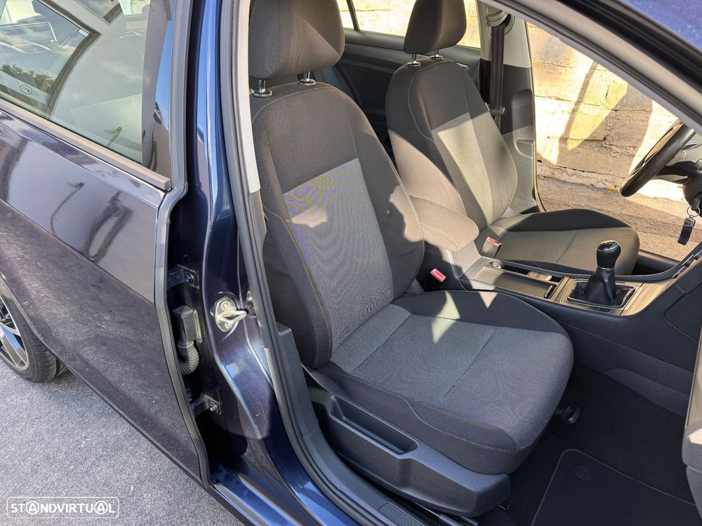 VW Golf 1.6 TDI Trendline - 20