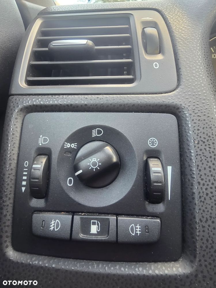Volvo S40 1.6D - 11