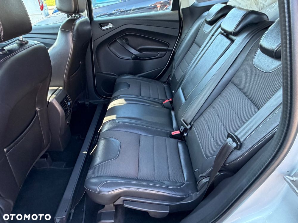 Ford Kuga 2.0 TDCi 4x4 Titanium - 16