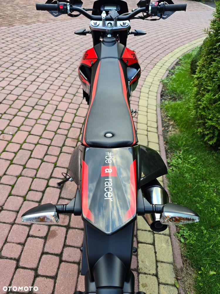 Aprilia RX - 9