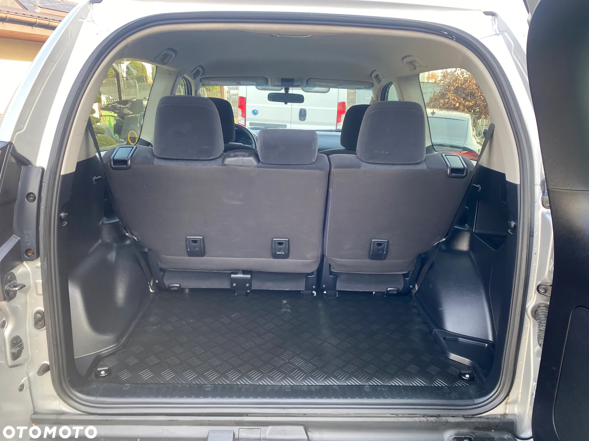 Toyota Land Cruiser LC 2.8 D-4D Entry - 12