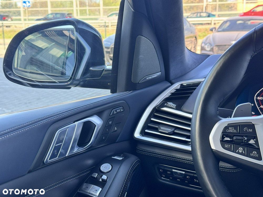 BMW X7 M50d sport - 25