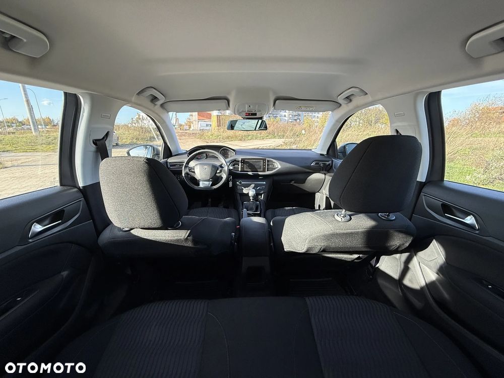 Peugeot 308 1.6 THP Active - 11
