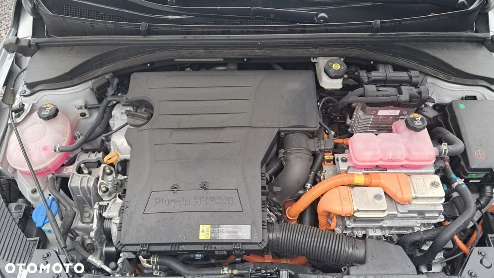 Hyundai IONIQ - 25