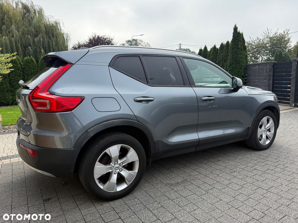 Volvo XC 40 D3 AWD Momentum Pro - 11