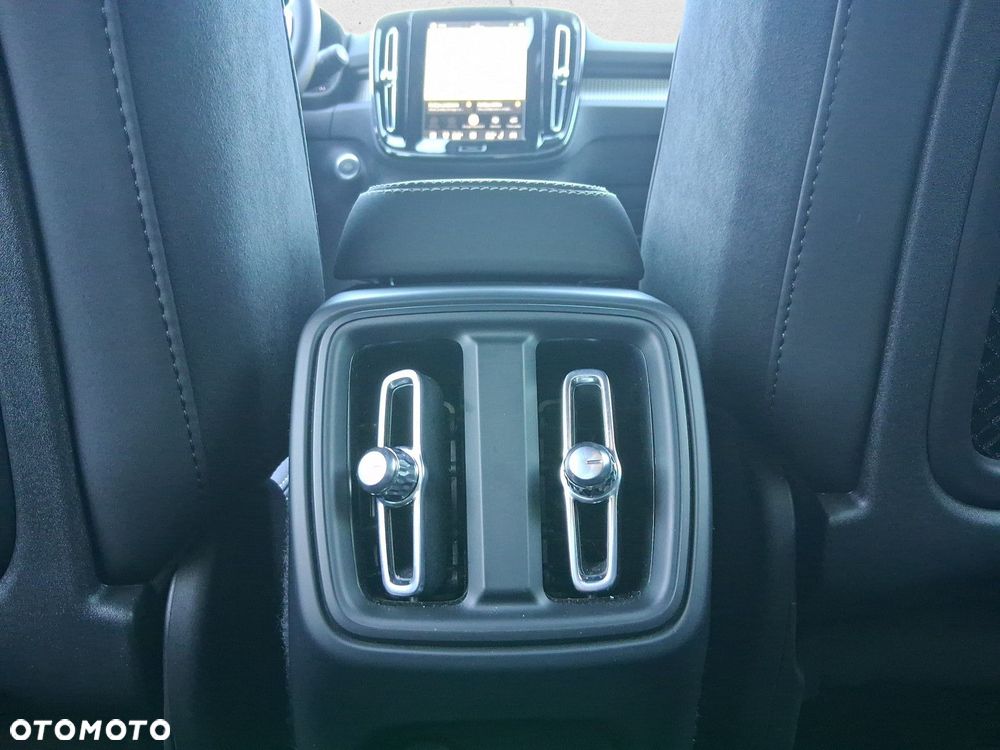 Volvo XC 40 - 27