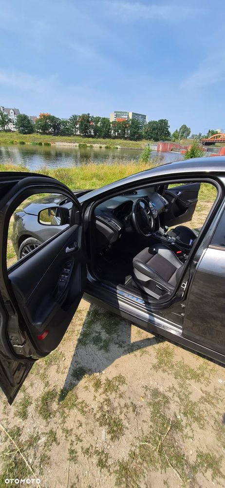 Ford Focus - 16