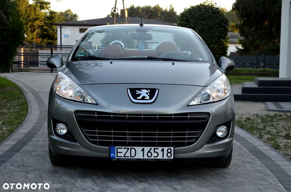 Peugeot 207 CC - 13