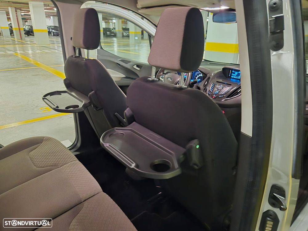 Ford Tourneo Courier 1.0 EcoBoost Titanium - 26