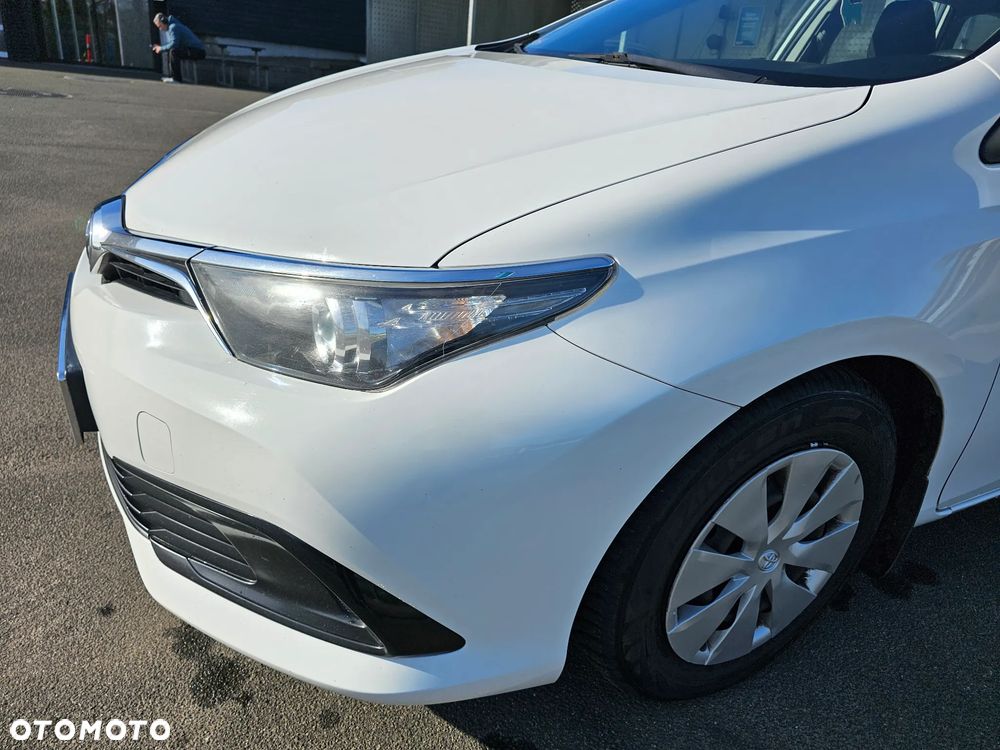 Toyota Auris 1.33 VVT-i Active - 10