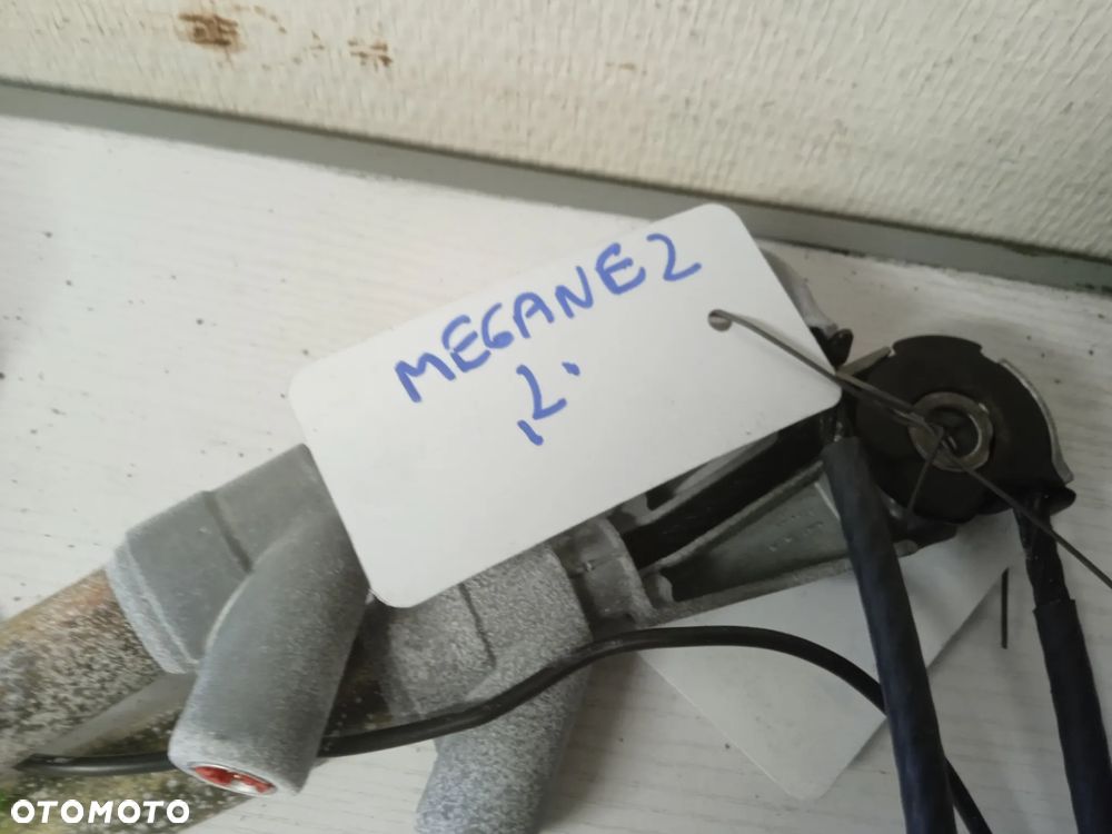 NAPINACZ PASÓW BEZPIECZEŃSTWA RENAULT MEGANE II 3-DRZWI PRAWY LUB LEWY - 2