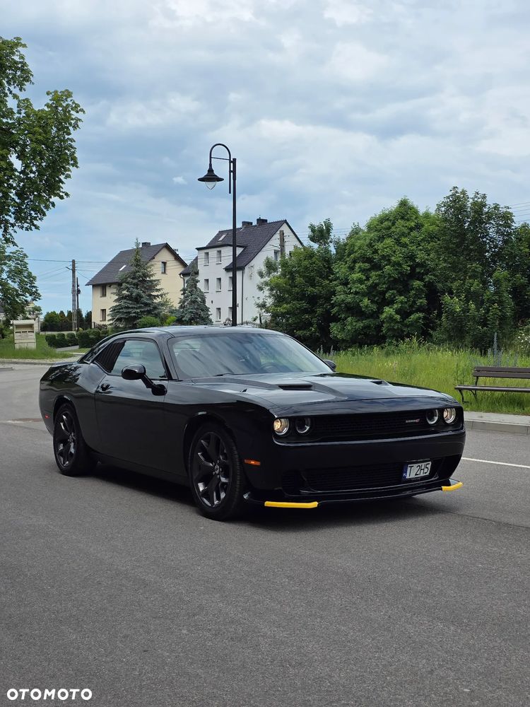 Dodge Challenger - 18