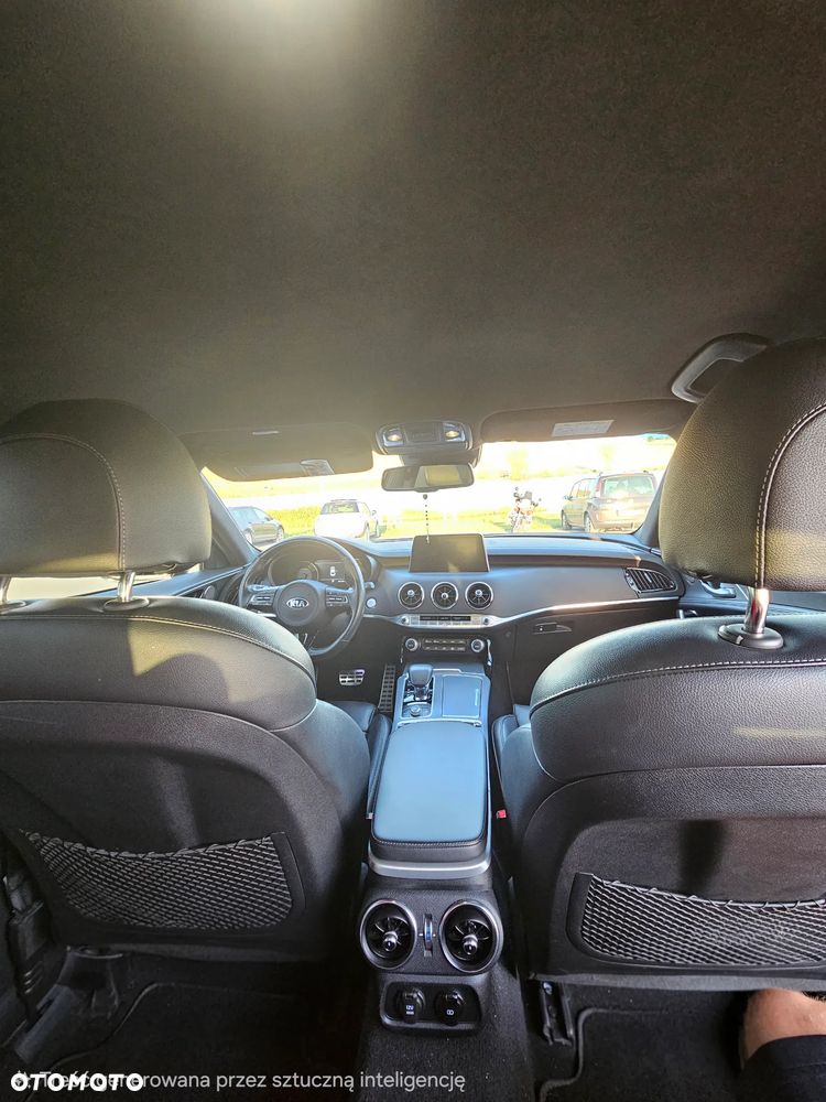 Kia Stinger 2.0 T-GDI GT Line - 16