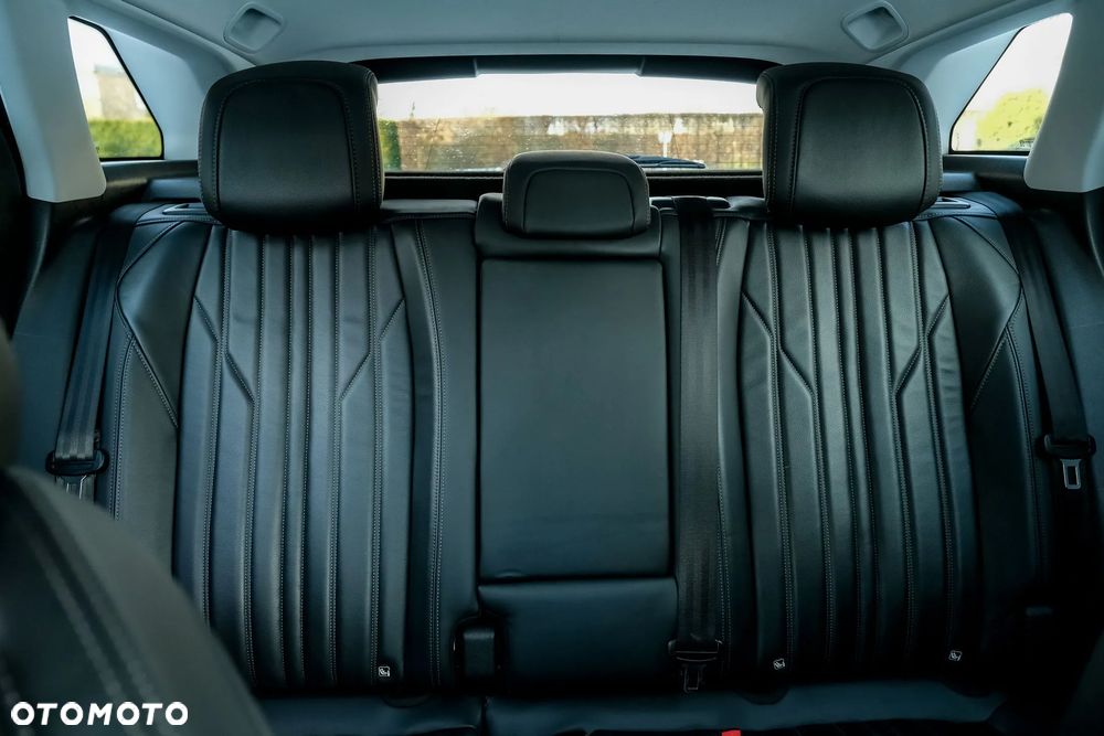 Peugeot 3008 BlueHDi 180 Stop & Start EAT8 Allure - 32