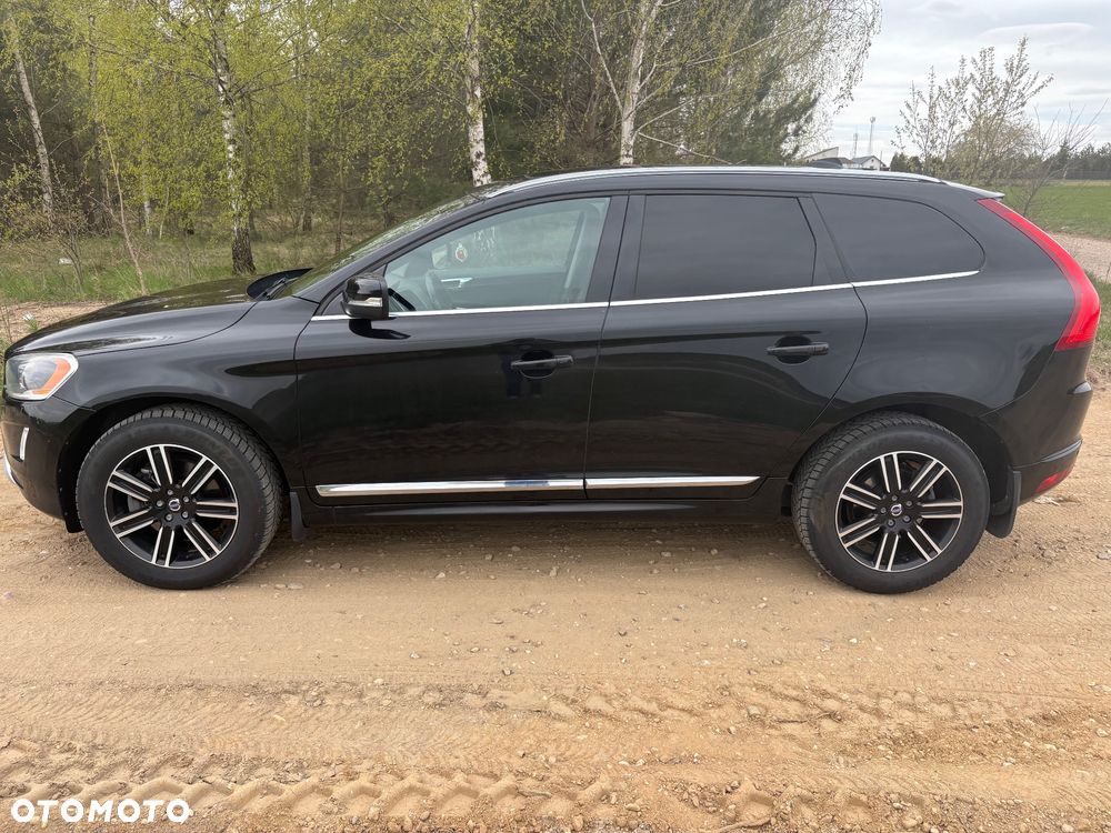 Volvo XC 60 T5 AWD Geartronic Momentum - 1