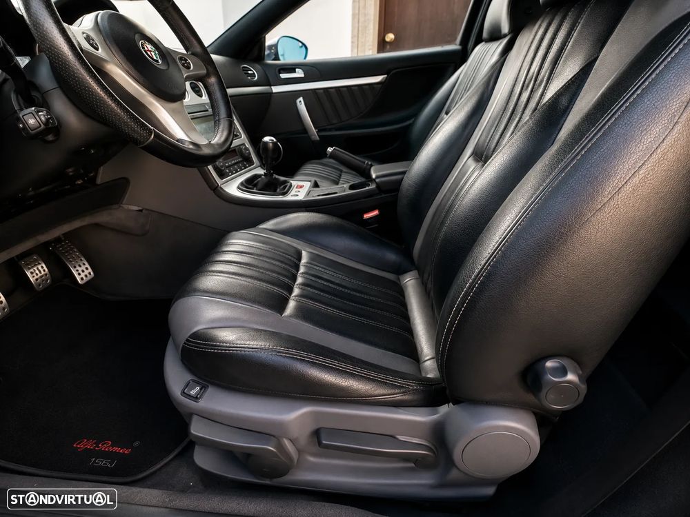 Alfa Romeo Spider 2.4 JTDM - 12