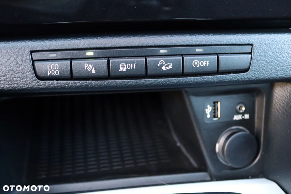 BMW X1 xDrive20d - 33