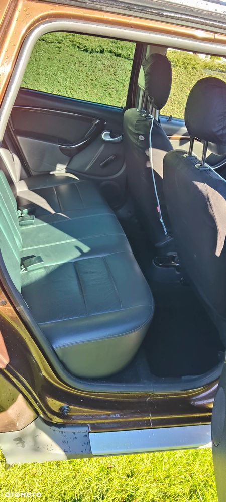 Dacia Duster 1.6 16V 105 4x4 Laureate - 10