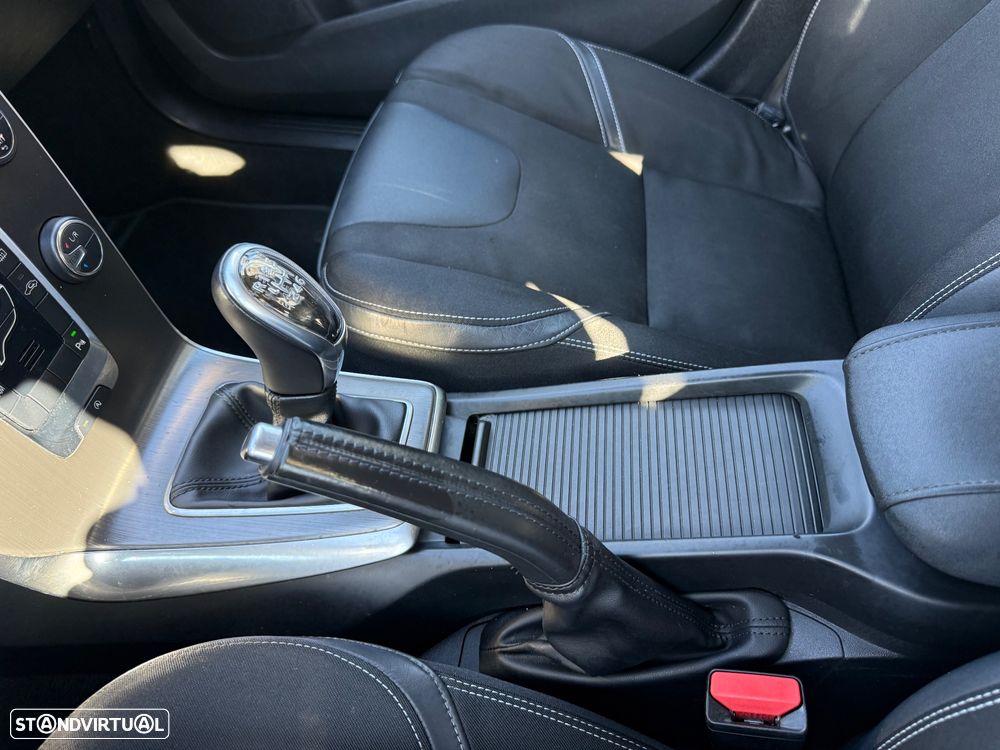 Volvo V40 1.6 D2 Eco Momentum - 31