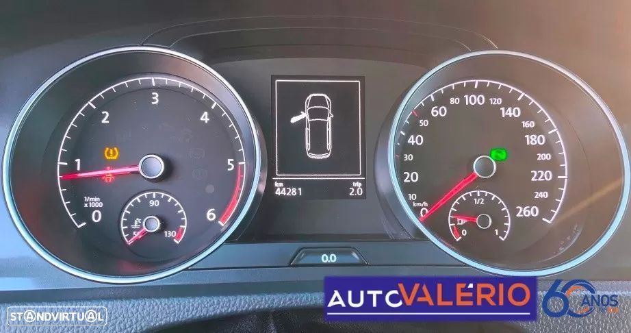 VW Golf Variant 1.6 TDi Confortline DSG - 17