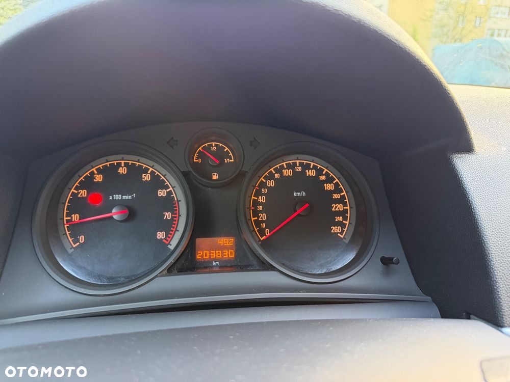 Opel Astra 1.6 Innovation - 15