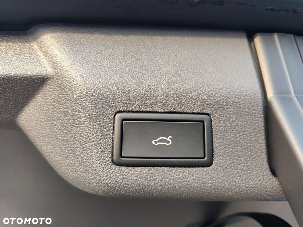 Volkswagen Multivan - 40