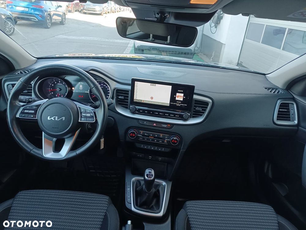 Kia XCeed - 8