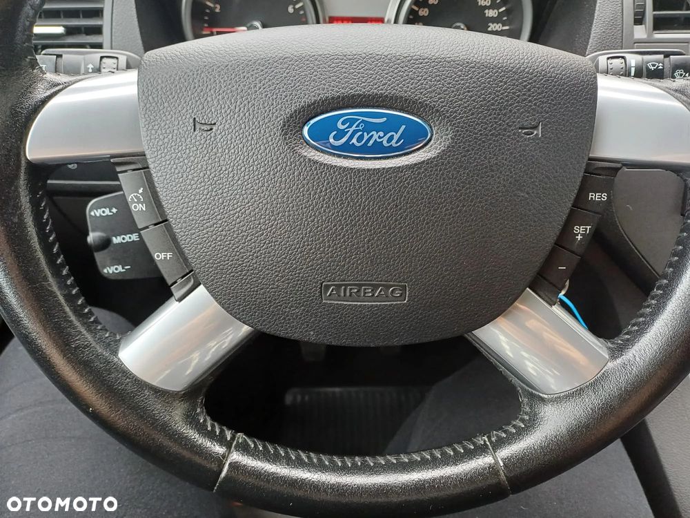 Ford C-MAX 1.8 Style - 10