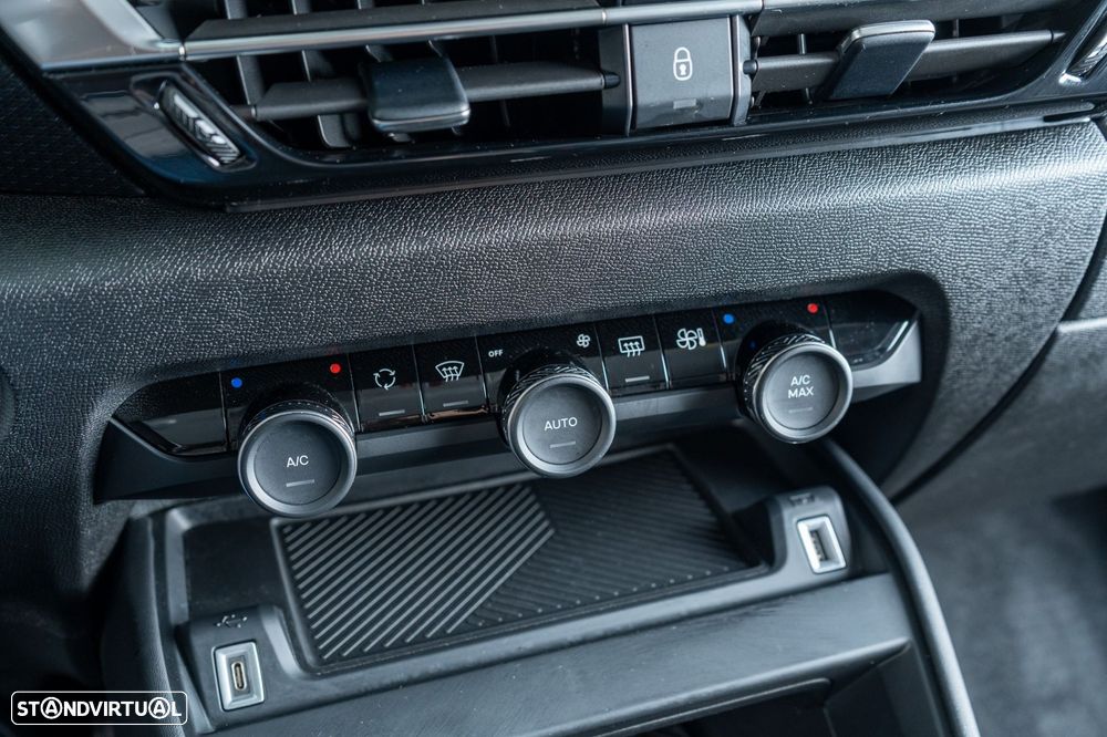 Citroën e-C4 50 kWh Shine - 19