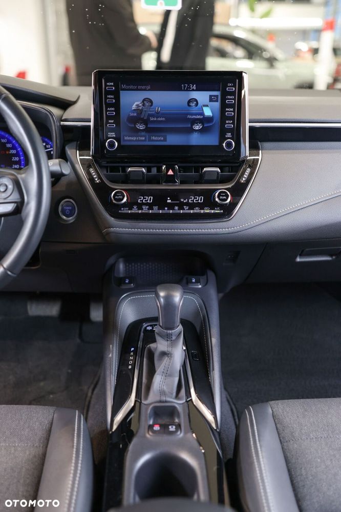 Toyota Corolla 1.8 Hybrid Comfort - 23