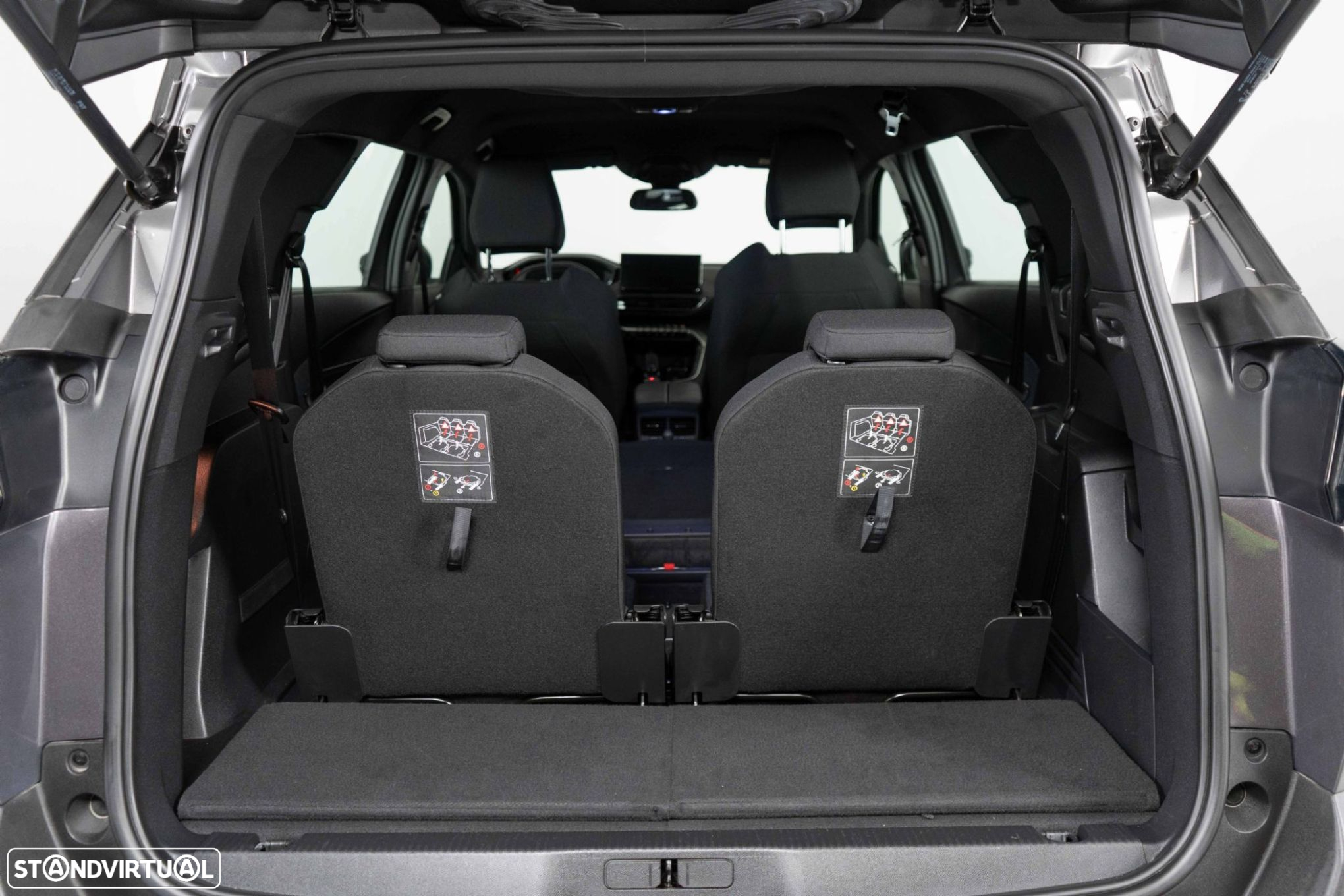 Peugeot 5008 1.2 PureTech Allure Pack EAT8 - 12
