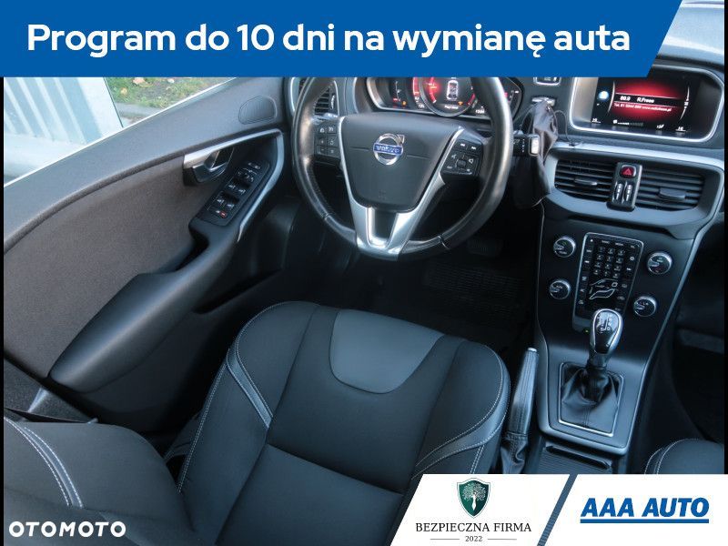 Volvo V40 - 9